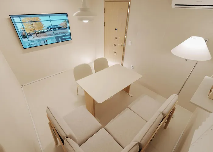 Marie's House 101 Hongdae Bed & Breakfast 4*